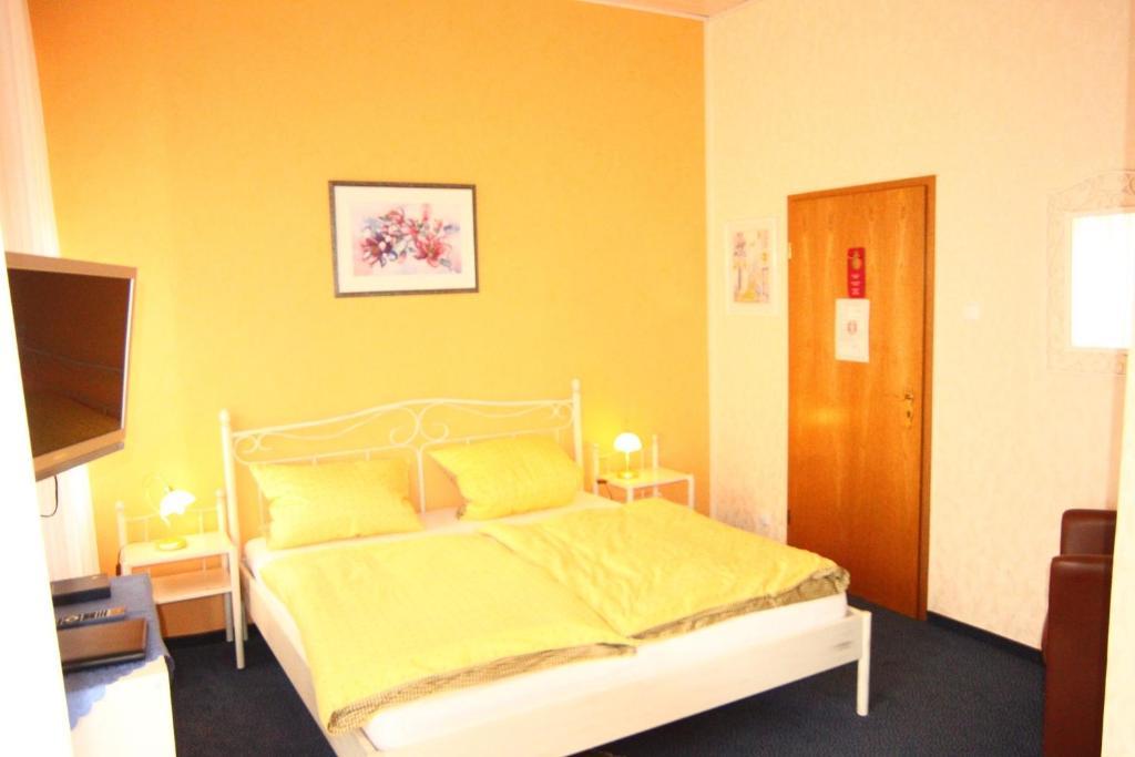 Moselromantik-Hotel Zum Loewen Ediger-Eller Phòng bức ảnh
