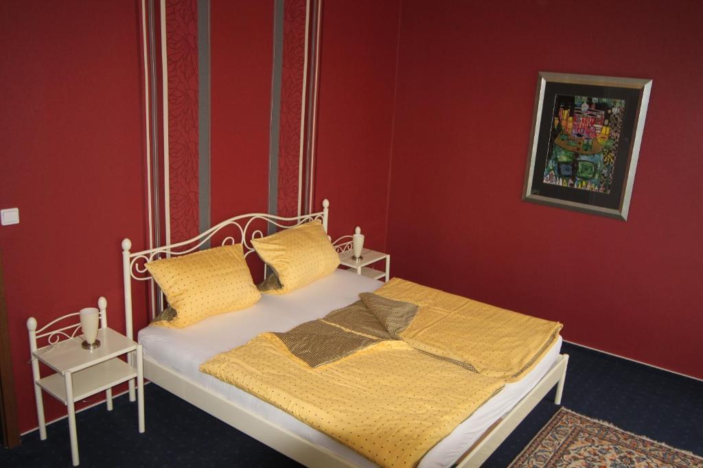 Moselromantik-Hotel Zum Loewen Ediger-Eller Phòng bức ảnh